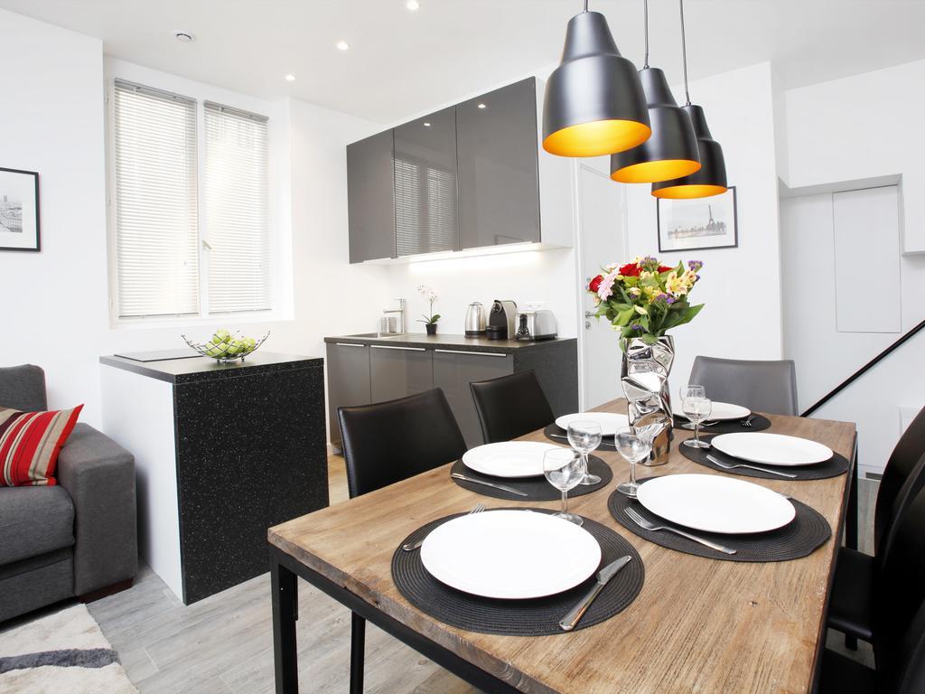 Charming 2br-2ba Between Le Marais & Le Louvre Parigi